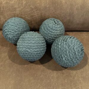 Blue Woven Straw Decorative Balls